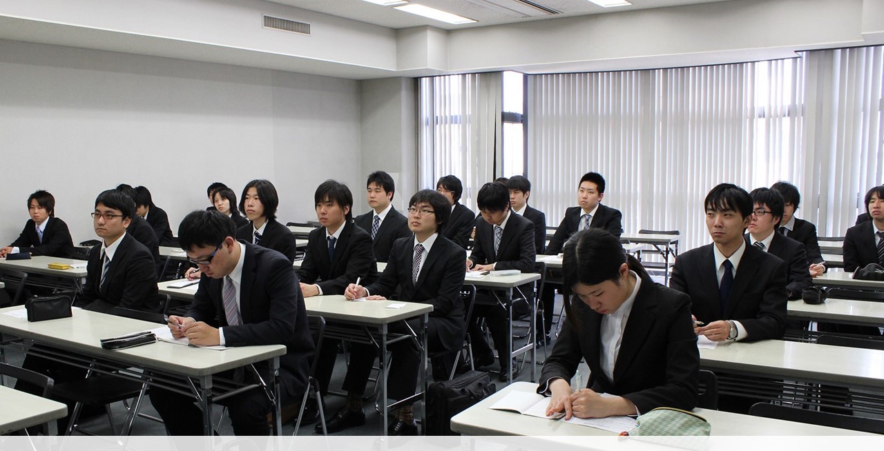 Chi phi va thoi gian hoc truong sen mon la gi